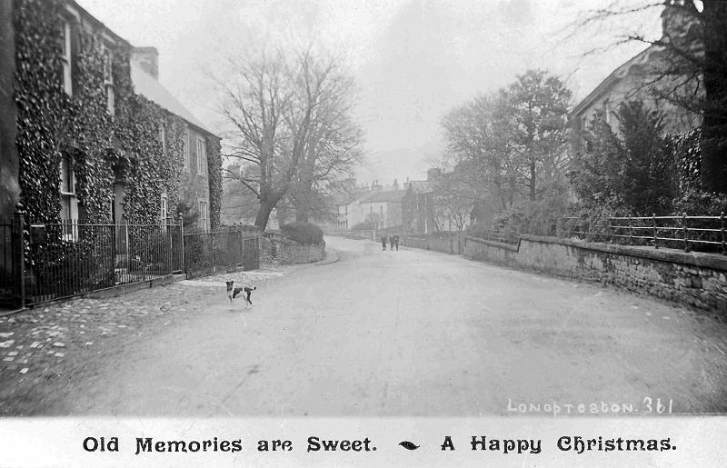 Hoyle Hill c1906.jpg - Main Street - Hoyle Hill around 1906.
